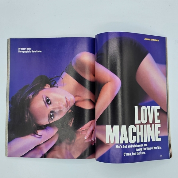 Vintage Maxim Magazine November 1999 Jennifer Love Hewitt Cover Issue - Picture 6 of 9